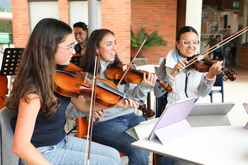 Artes y música