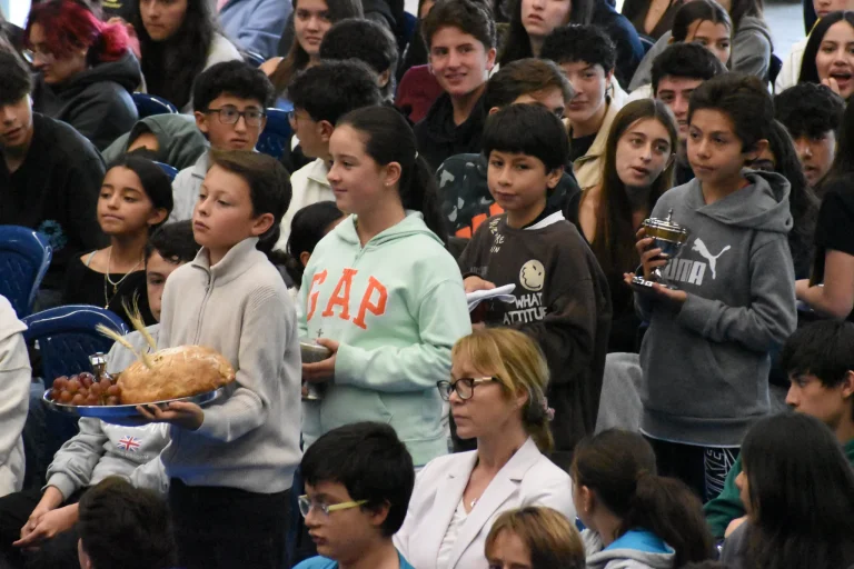El Gimnasio La Montaña da inicio al año escolar 2026-2027 con una misa de comunidad